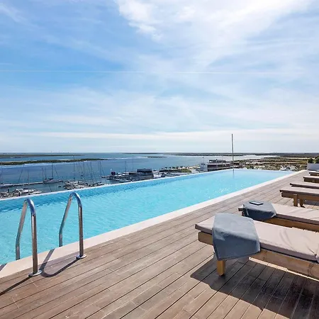 Ria Front Paradise Apartman